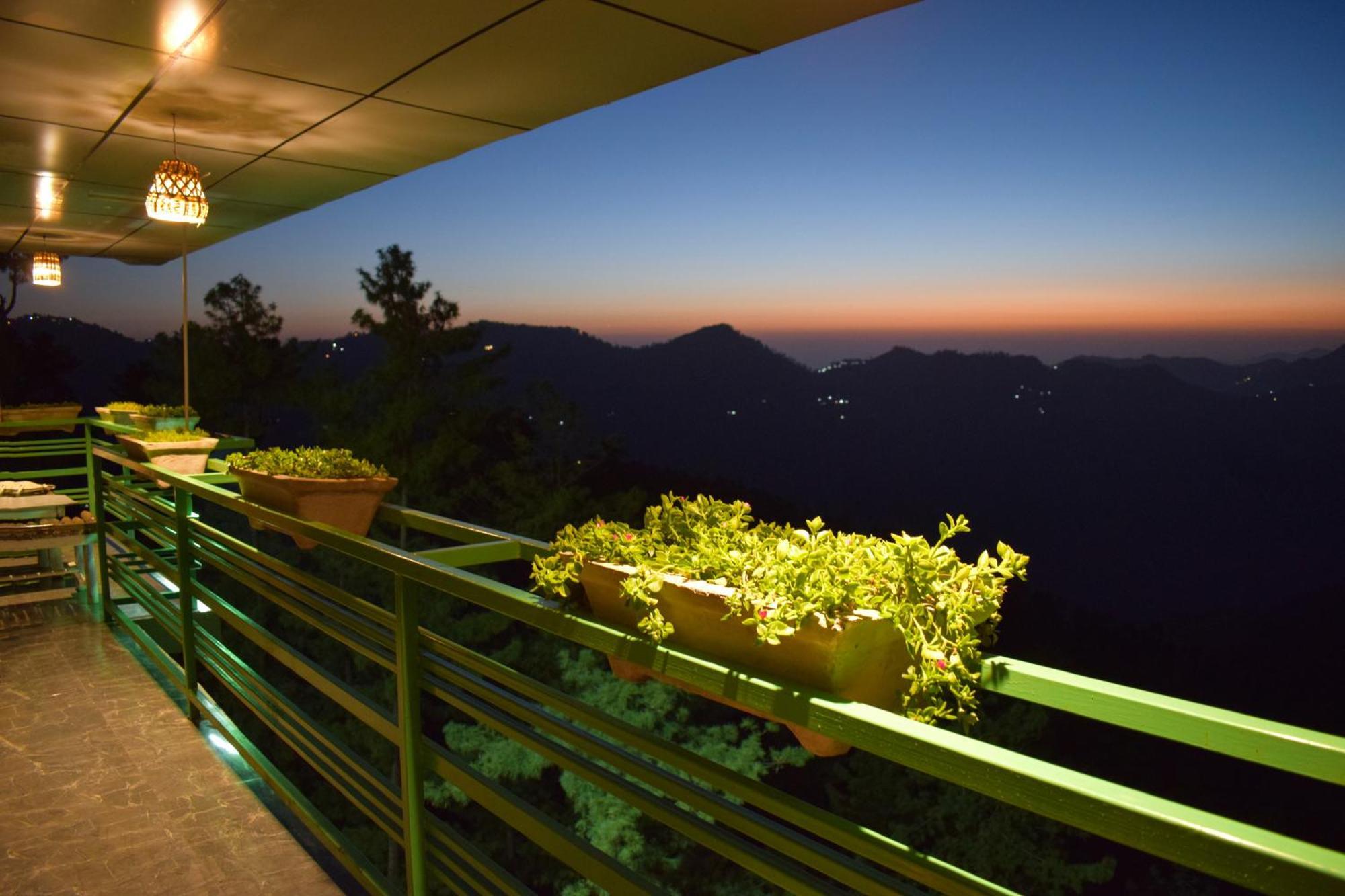 Aachman Nature Valley Resort Mashobra By Naina Staycation- Private Parking - Balcony And Valley View Rooms Шимла Экстерьер фото