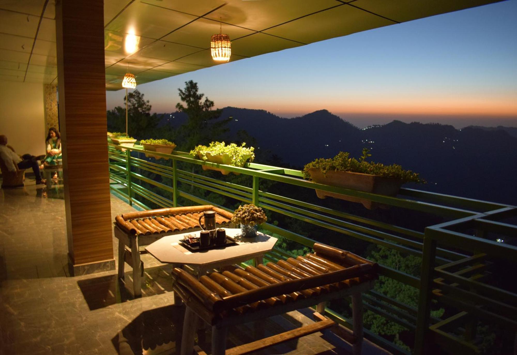 Aachman Nature Valley Resort Mashobra By Naina Staycation- Private Parking - Balcony And Valley View Rooms Шимла Экстерьер фото